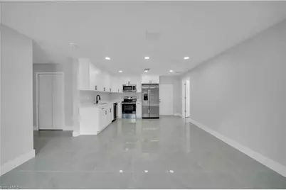 924 Macy St E, Lehigh Acres, FL 33974 - Photo 4