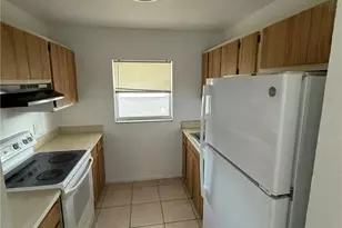 11431 Char Ann Dr, Fort Myers, FL 33908 - Photo 4