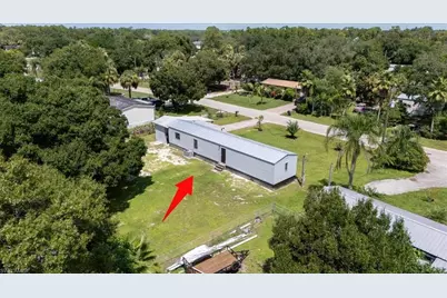 671 Bennett Ave, Labelle, FL 33935 - Photo 20