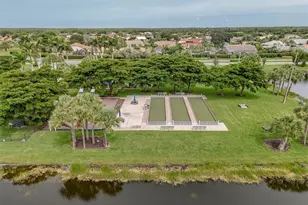 8207 Breton Cir, Fort Myers, FL 33912 - Photo 28