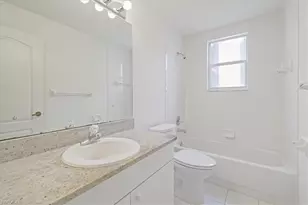 8207 Breton Cir, Fort Myers, FL 33912 - Photo 10