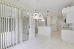 8207 Breton Cir, Fort Myers, FL 33912 - Photo 6