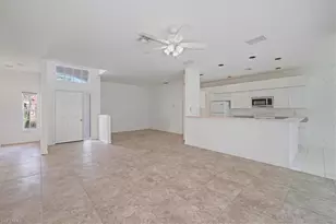 8207 Breton Cir, Fort Myers, FL 33912 - Photo 4