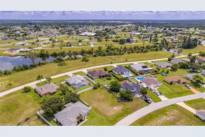 1853 NE 22nd Ter, Cape Coral, FL 33909 - Photo 4