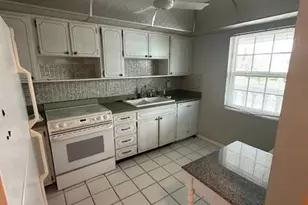 1830 Brantley Rd, Fort Myers, FL 33907 - Photo 4