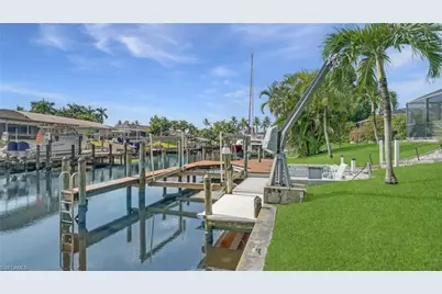 3339 SE 16th Pl, Cape Coral, FL 33904 - Photo 10