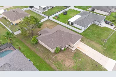 1213 NE 6th Ave, Cape Coral, FL 33909 - Photo 2