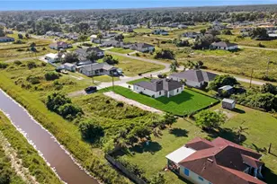 3102 Douglas Ave S, Lehigh Acres, FL 33976 - Photo 38