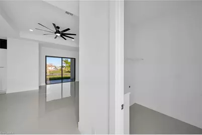 3102 Douglas Ave S, Lehigh Acres, FL 33976 - Photo 8