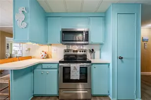 101 Elise Dr, Fort Myers, FL 33908 - Photo 16