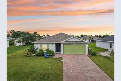 1607 NE 35th Ln, Cape Coral, FL 33909 - Photo 1