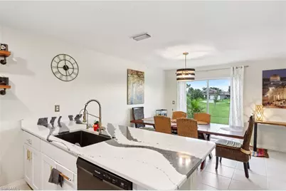 1607 NE 35th Ln, Cape Coral, FL 33909 - Photo 4