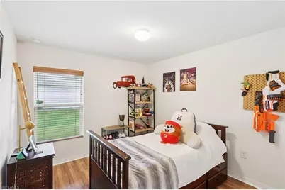 1607 NE 35th Ln, Cape Coral, FL 33909 - Photo 14