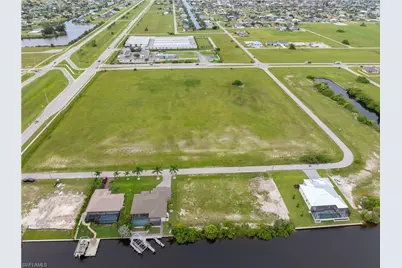 3216 NW 9th St, Cape Coral, FL 33993 - Photo 10