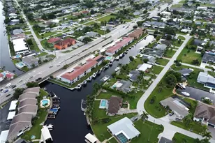 208 Cape Coral Pkwy E, Cape Coral, FL 33904 - Photo 44