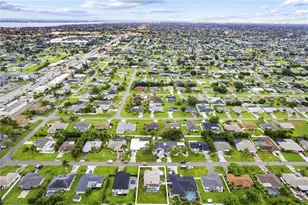 1447 SE 17th Terrace, Cape Coral, FL 33990 - Photo 28