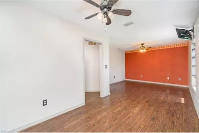 2725 SW 28th Pl, Cape Coral, FL 33914 - Photo 14