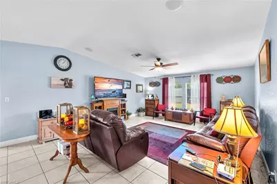 4936 Steve Reeves Ln, Plant City, FL 33565 - Photo 14