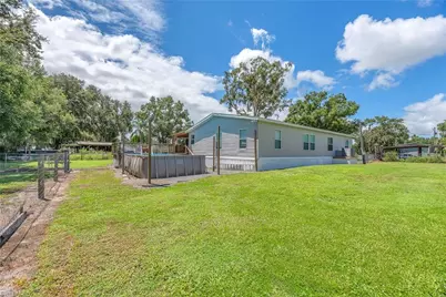 4936 Steve Reeves Ln, Plant City, FL 33565 - Photo 6