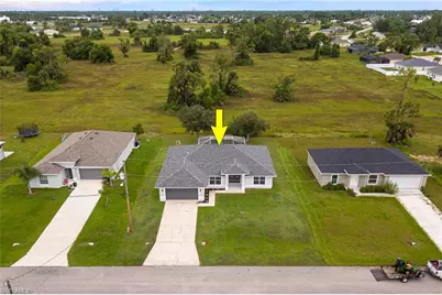 1718 NE 40th Ln, Cape Coral, FL 33909 - Photo 34