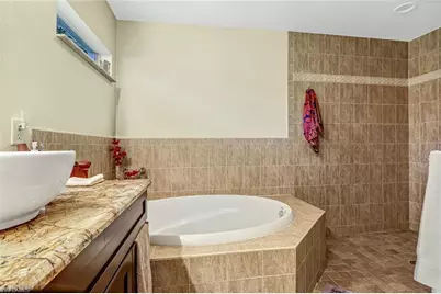 930 SW 37th Ter, Cape Coral, FL 33914 - Photo 22