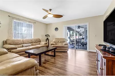 930 SW 37th Ter, Cape Coral, FL 33914 - Photo 8