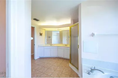 3902 SE 13th Ave, Cape Coral, FL 33904 - Photo 6
