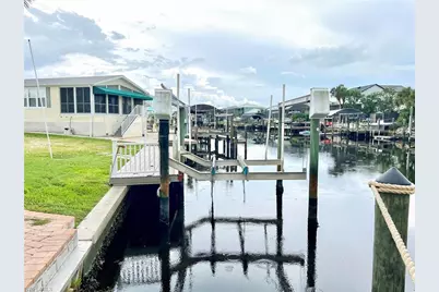 11600 Dogwood Ln, Fort Myers Beach, FL 33931 - Photo 2