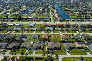 2663 SW 32nd St, Cape Coral, FL 33914 - Photo 48