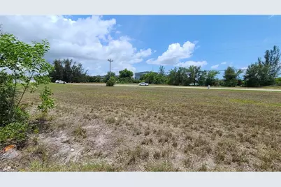 2923 Ceitus Pkwy, Cape Coral, FL 33991 - Photo 6