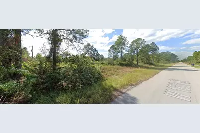 601 W 18th St, Lehigh Acres, FL 33972 - Photo 4