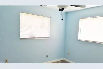 434 Buena Vista Blvd S, Fort Myers, FL 33905 - Photo 8