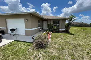 123 Meadow Rd, Lehigh Acres, FL 33973 - Photo 4