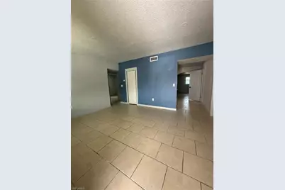 1533 Gardenia Ave, Fort Myers, FL 33916 - Photo 2