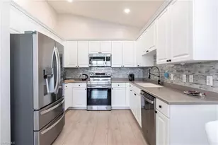 3070 Meandering Way, Fort Myers, FL 33905 - Photo 16