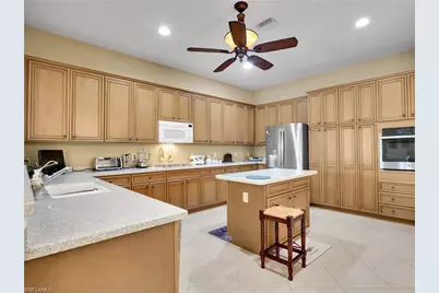 10539 Bellagio Dr, Fort Myers, FL 33913 - Photo 12