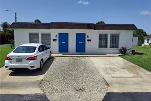 28 Temple Ct, Lehigh Acres, FL 33936 - Photo 2