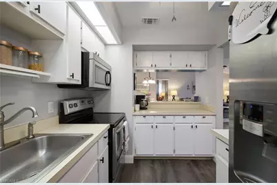 8171 S Woods Cir #8, Fort Myers, FL 33919 - Photo 20