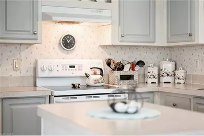 5558 Palm Beach Blvd #283, Fort Myers, FL 33905 - Photo 8