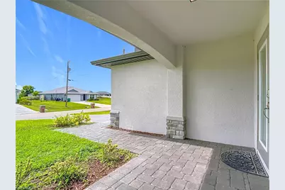 4101 NE 15th Ave, Cape Coral, FL 33909 - Photo 4