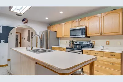 517 Hibiscus Ave, Lehigh Acres, FL 33972 - Photo 30