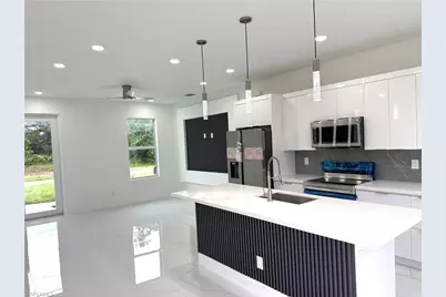 363 Hermosa Ave, Lehigh Acres, FL 33974 - Photo 6