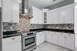 314 SW 26th Pl, Cape Coral, FL 33991 - Photo 8