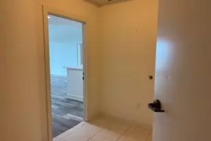 2743 First St, Fort Myers, FL 33916 - Photo 4