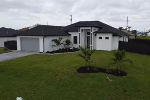 21 NW 7th St, Cape Coral, FL 33993 - Photo 2