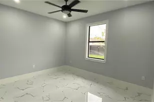 21 NW 7th St, Cape Coral, FL 33993 - Photo 14