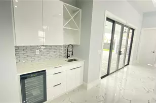 21 NW 7th St, Cape Coral, FL 33993 - Photo 6