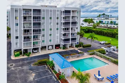 2885 Palm Beach Blvd #305, Fort Myers, FL 33916 - Photo 2