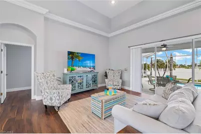 1049 NW 38th Pl, Cape Coral, FL 33993 - Photo 4