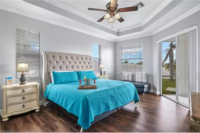 1049 NW 38th Pl, Cape Coral, FL 33993 - Photo 8